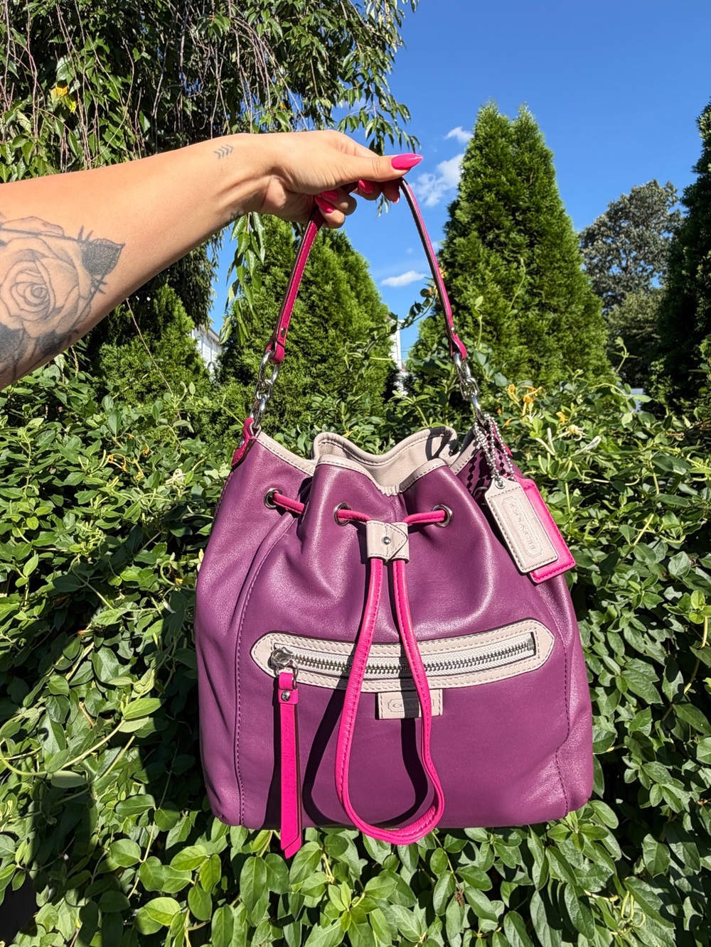 Vintage Coach Daisy Spectator Leather Drawstring Bucket Shoulder Bag Y2K